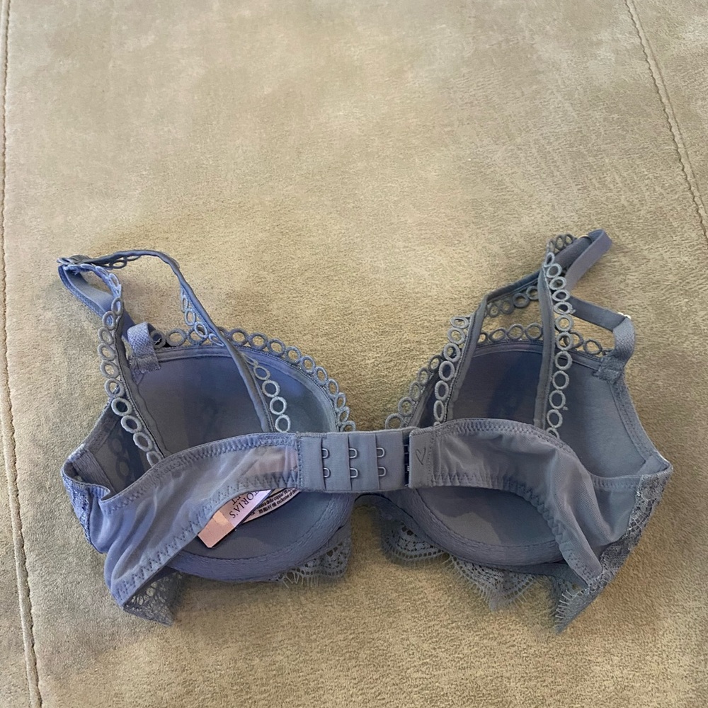 Victoria's Secret Blue Lace Bra - Picture 4 of 4